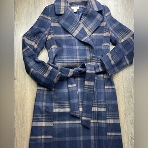 H&M Women’s Navy Blue and Tan Plaid Long Belted Two Button Jacket, size 0